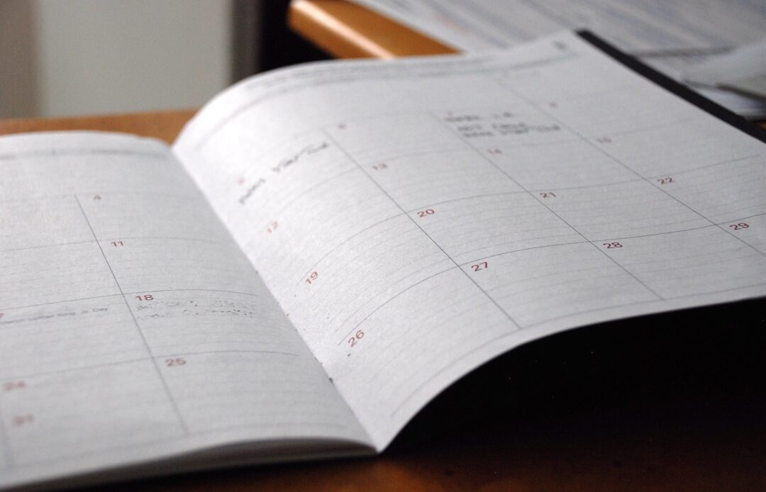 Photo schedule staff effectively